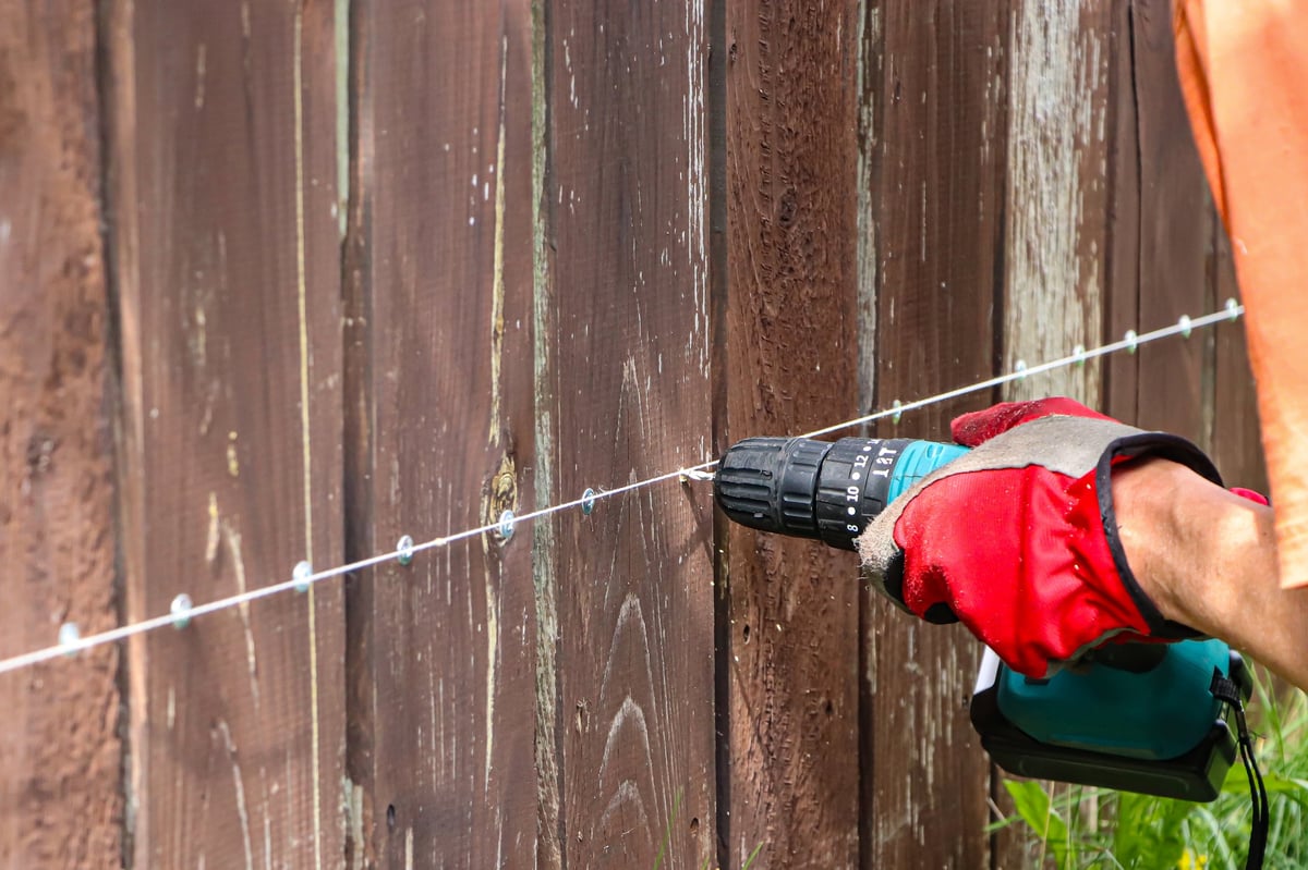 Fence repair technician